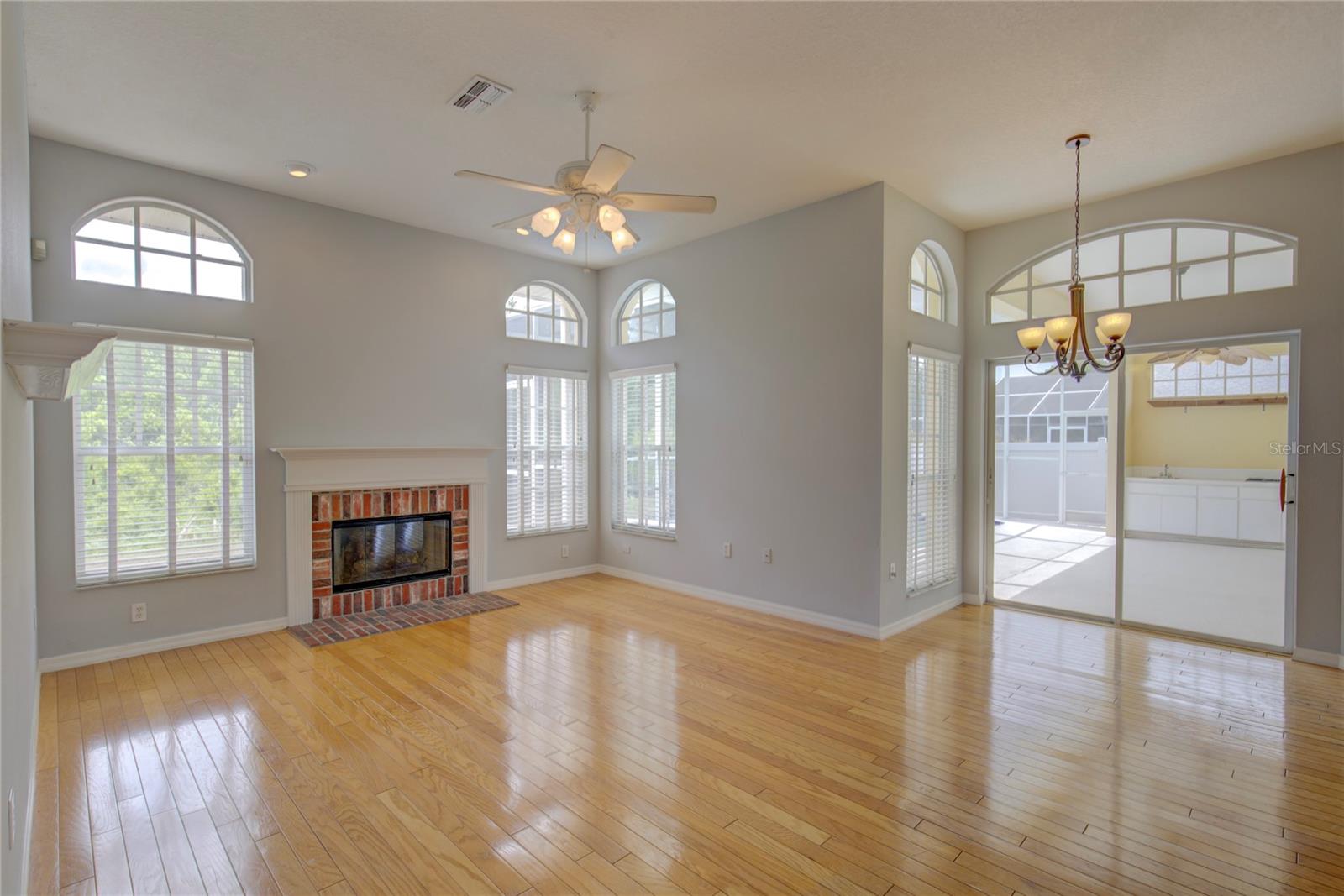 Image 15 of 61 For 7827 Starfire Way