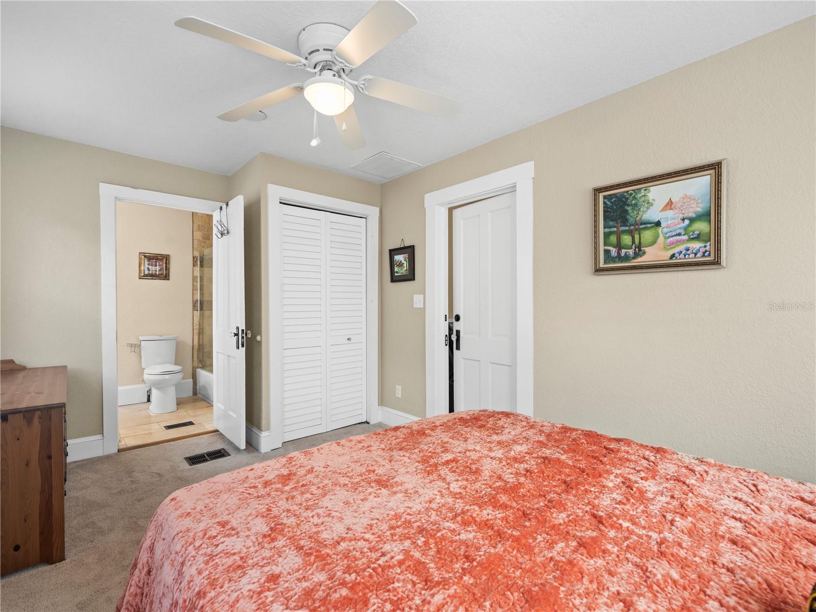 Image 39 of 83 For 606 Howell Avenue