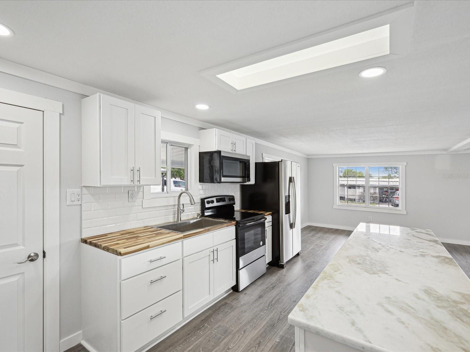 Image 20 of 74 For 8427 Weatherford Avenue
