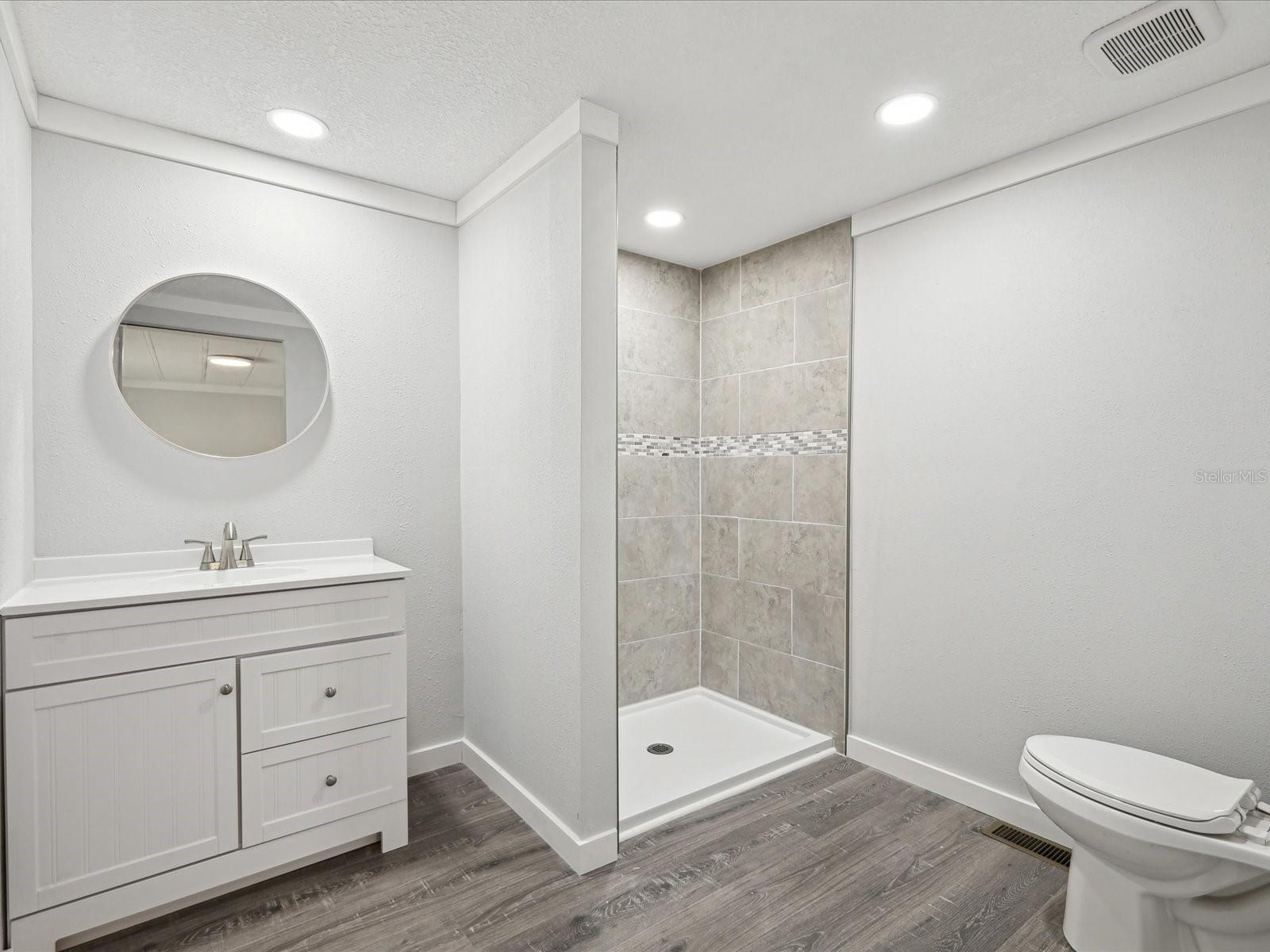 Image 30 of 74 For 8427 Weatherford Avenue