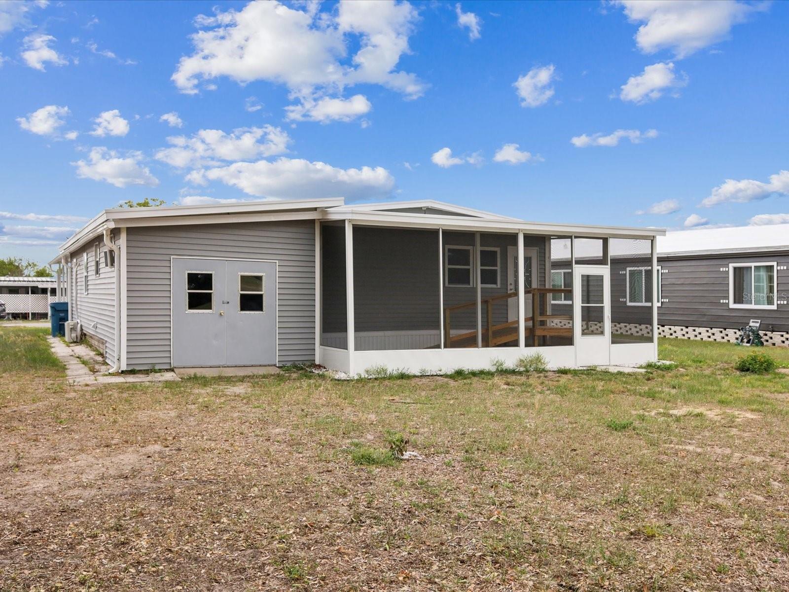 Image 47 of 74 For 8427 Weatherford Avenue