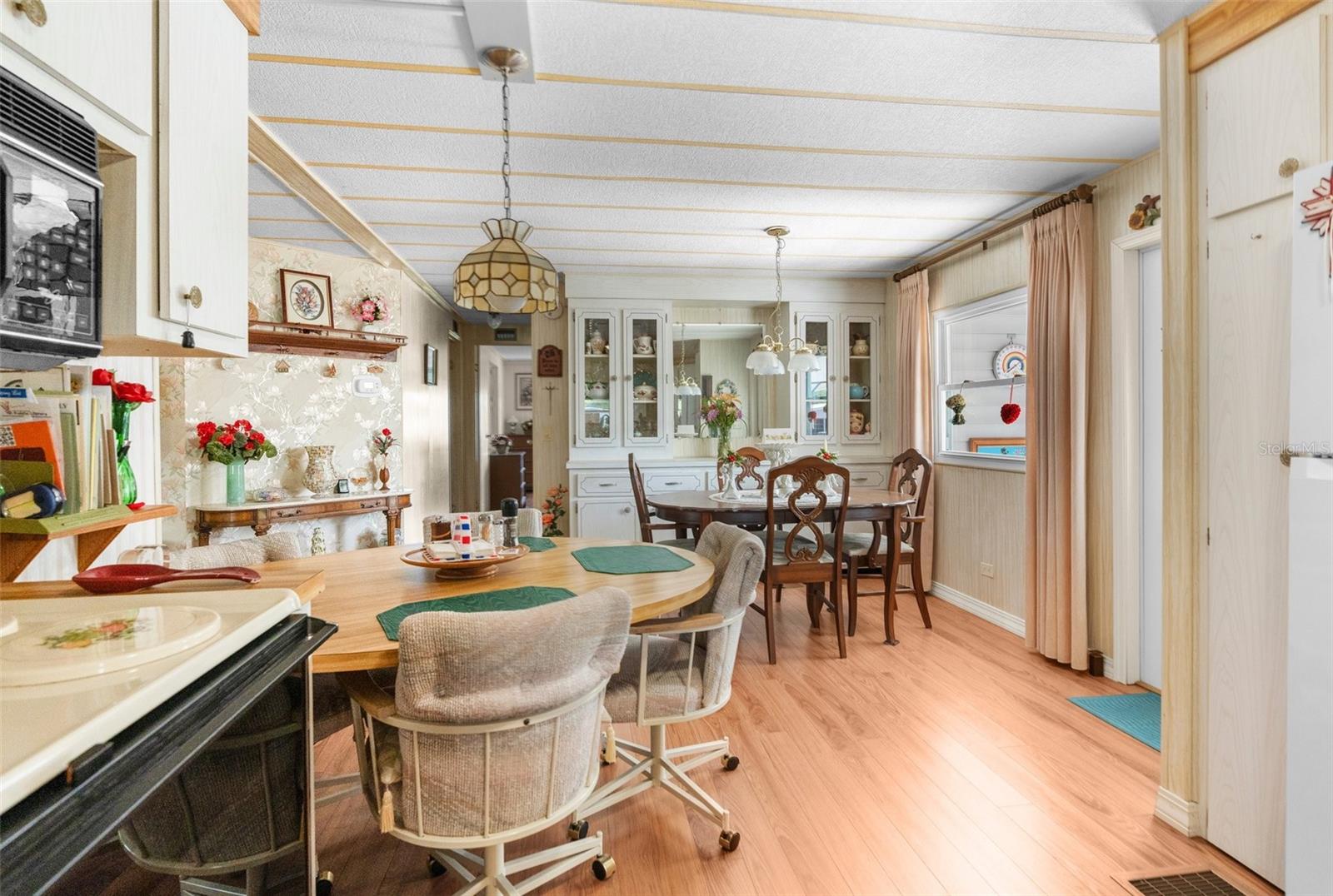 Image 13 of 45 For 14299 Nectarine Street