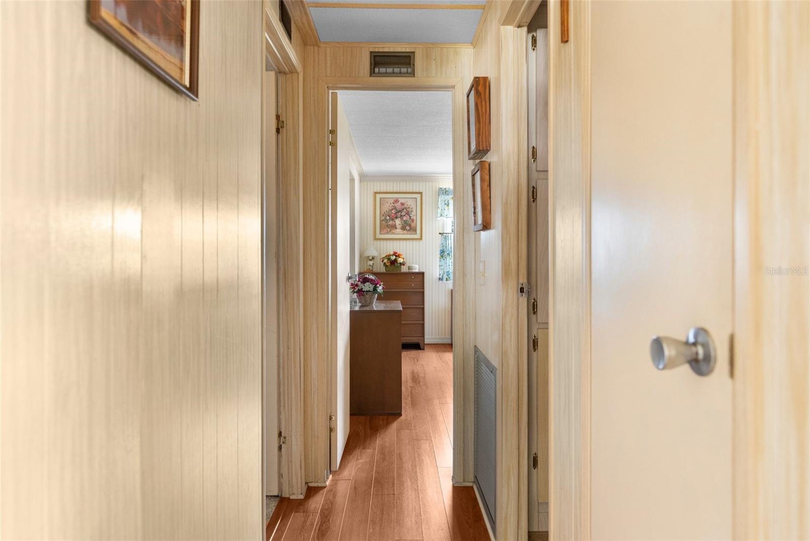 Image 20 of 45 For 14299 Nectarine Street