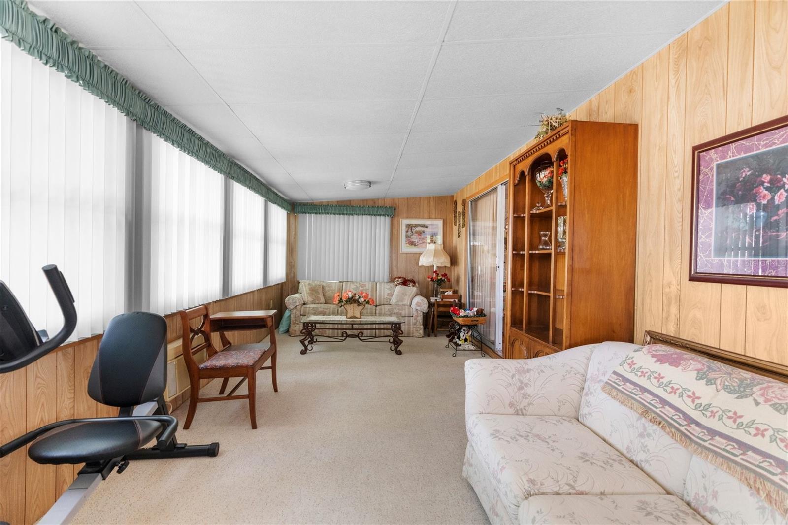 Image 21 of 45 For 14299 Nectarine Street