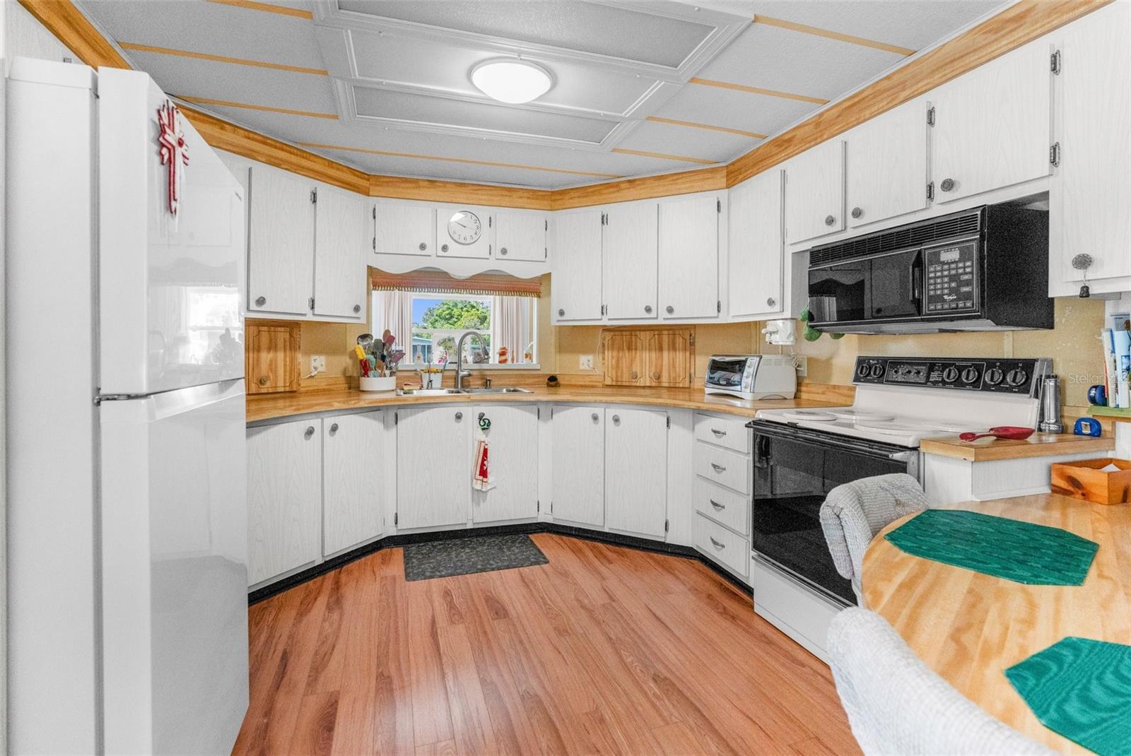 Image 7 of 45 For 14299 Nectarine Street