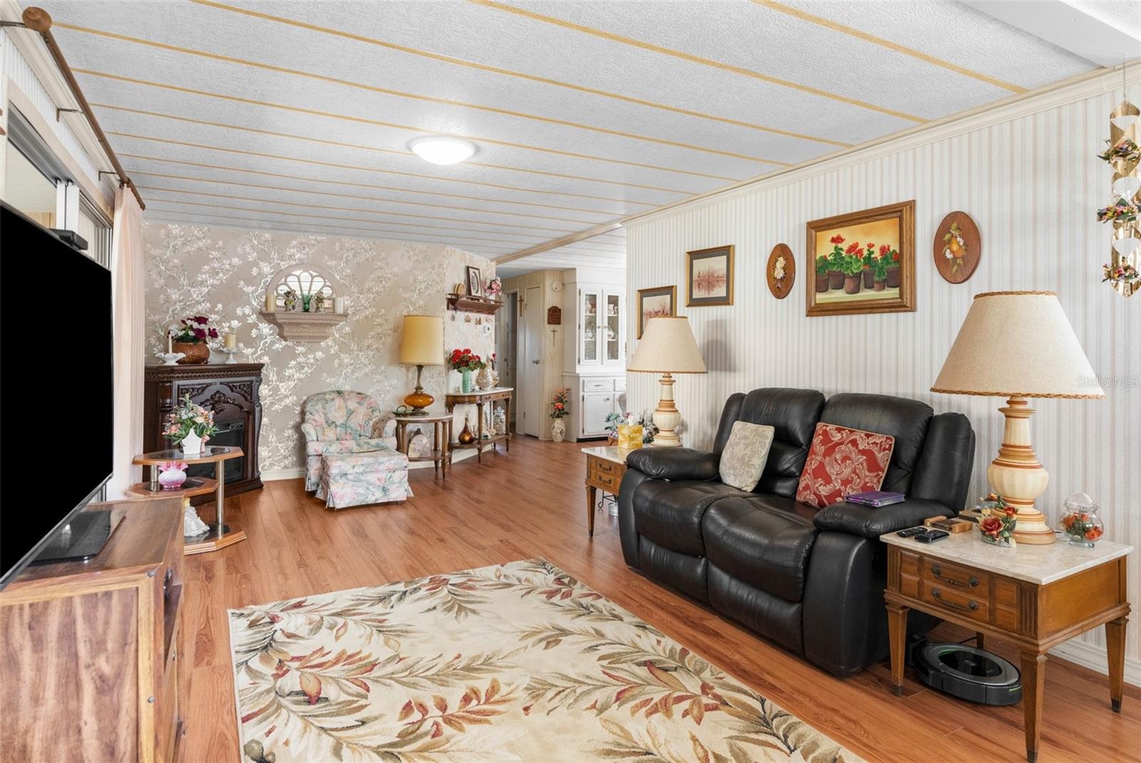 Image 9 of 45 For 14299 Nectarine Street