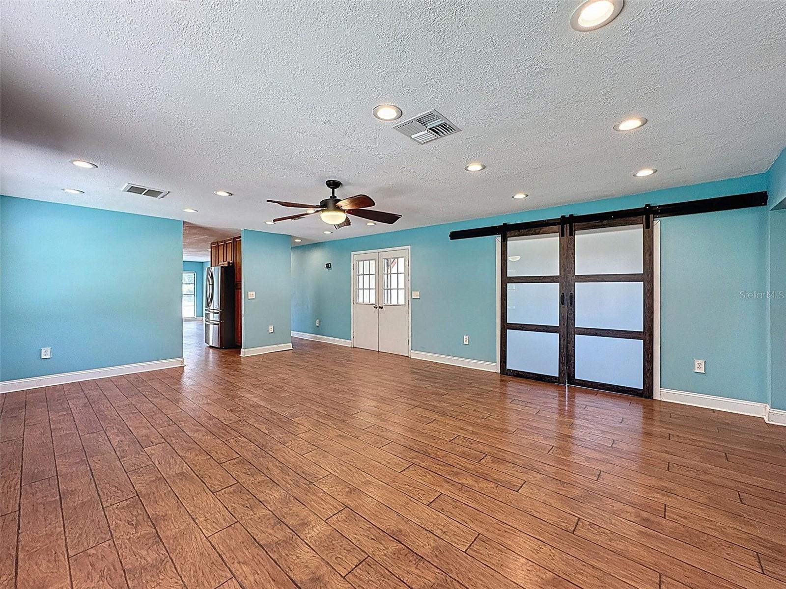 Image 19 of 100 For 10228 Beechcraft Street