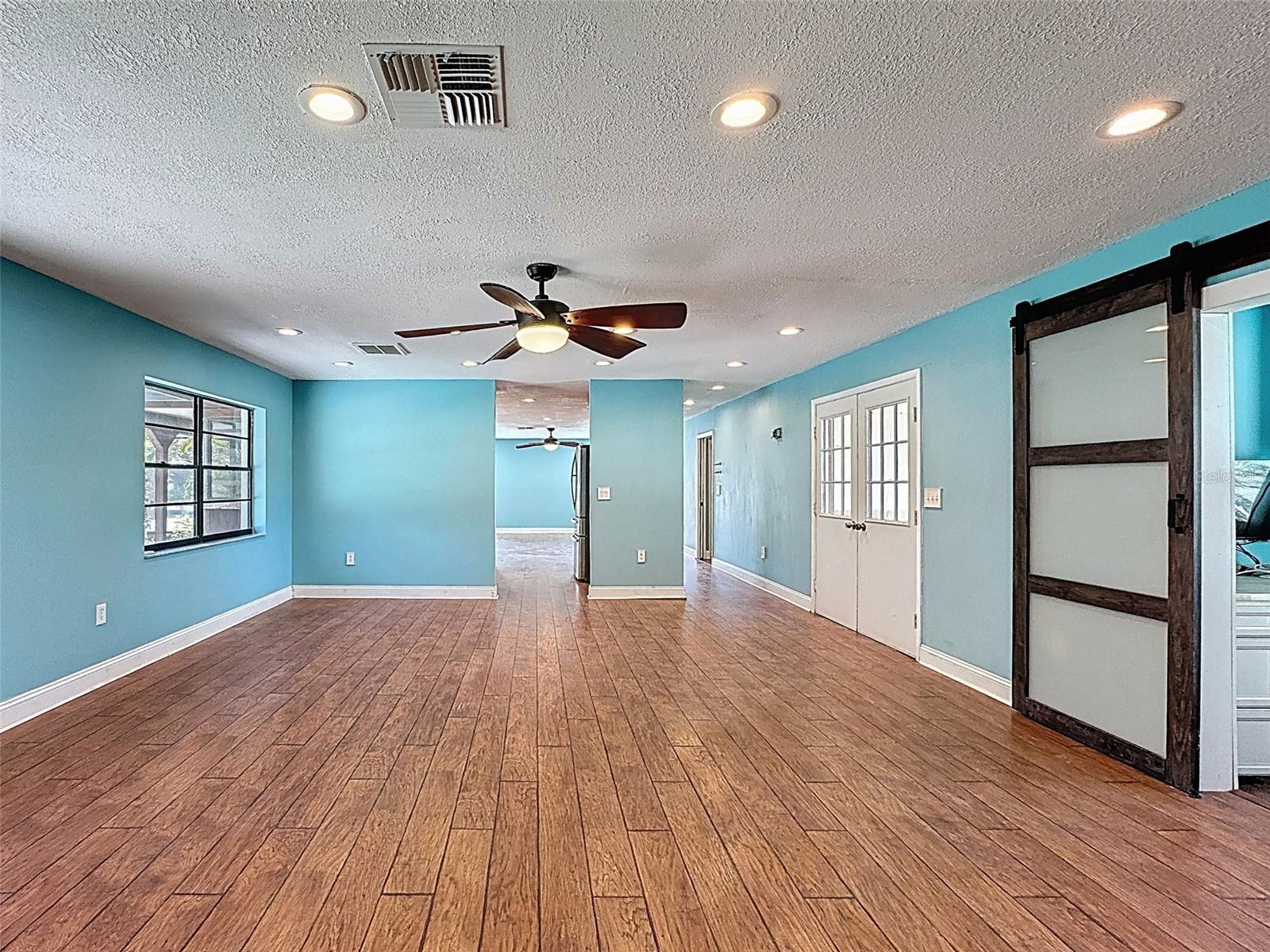 Image 20 of 100 For 10228 Beechcraft Street