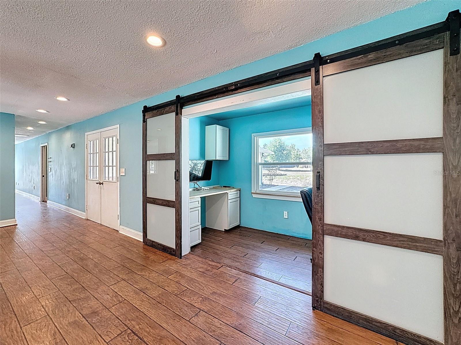 Image 21 of 100 For 10228 Beechcraft Street