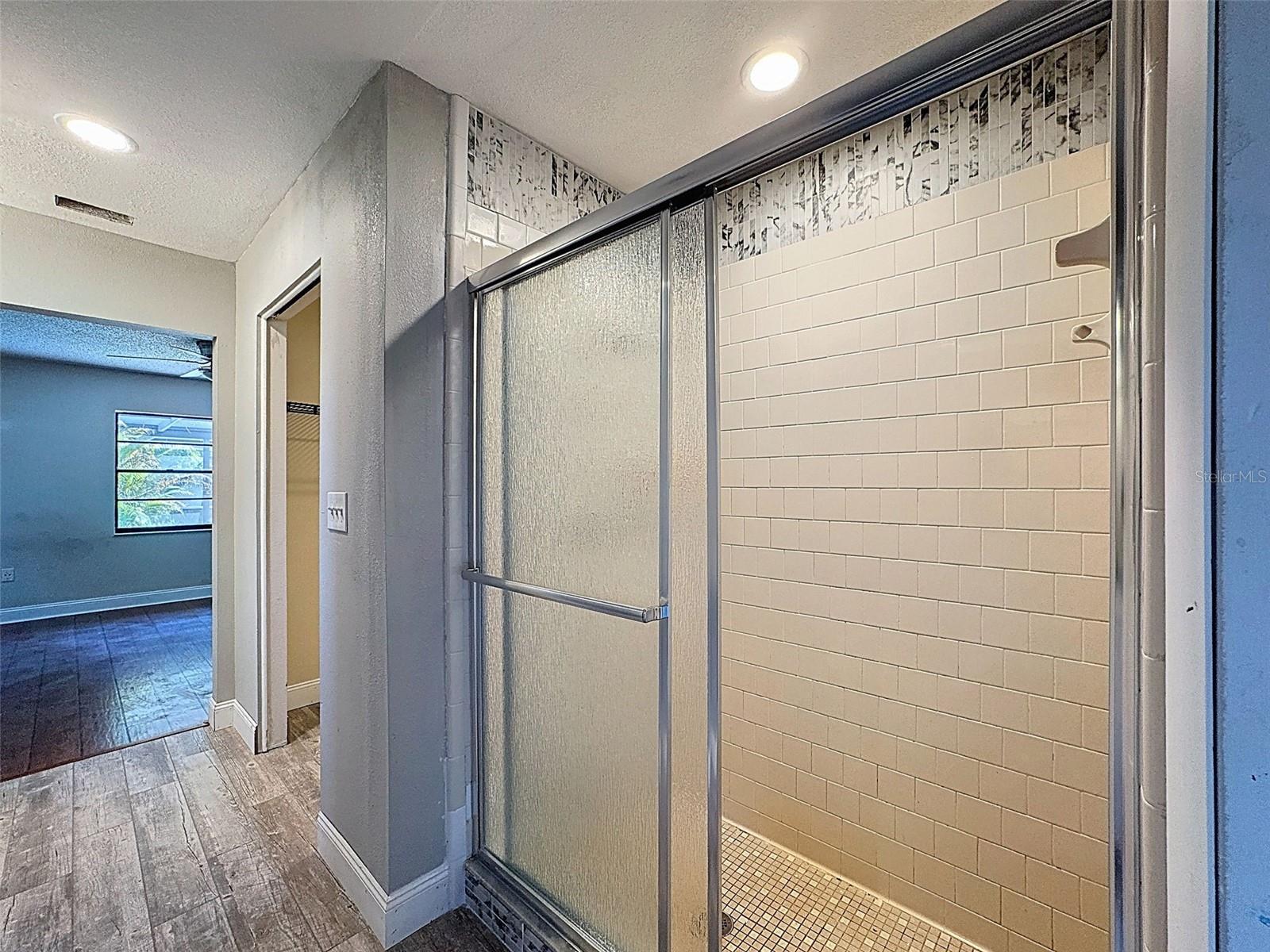 Image 62 of 100 For 10228 Beechcraft Street