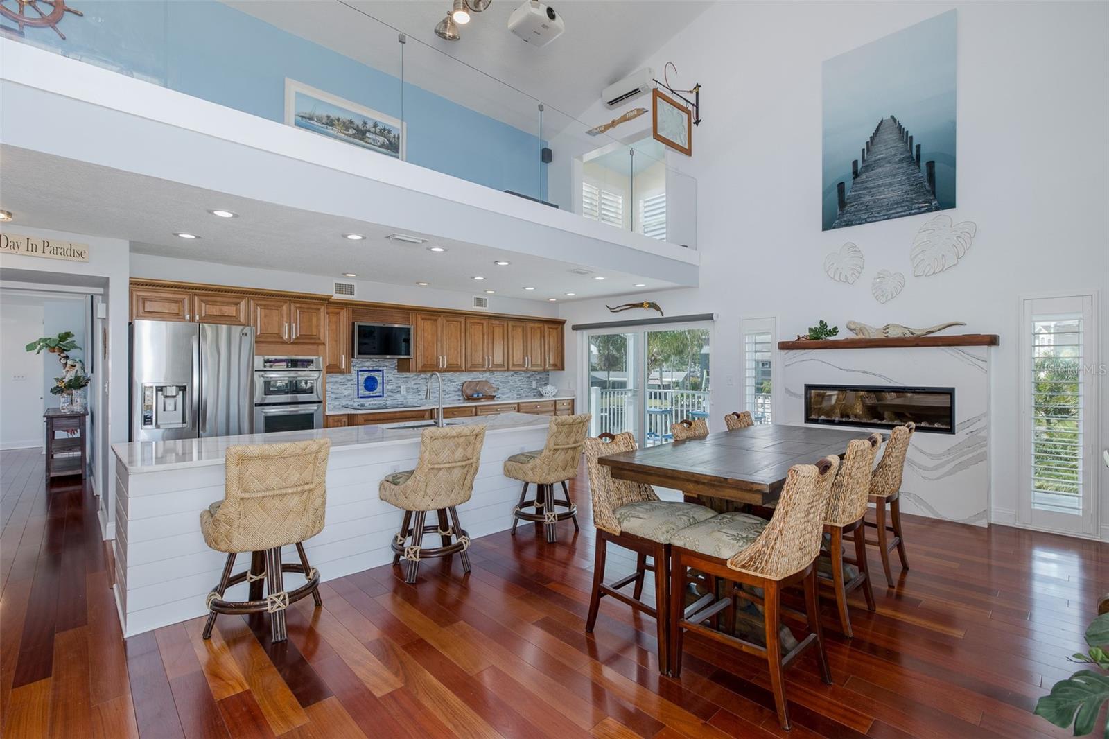 Image 10 of 58 For 5040 Waterside Drive