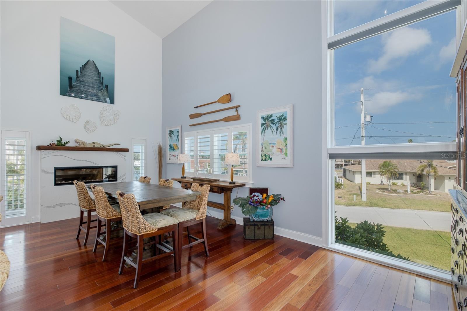 Image 14 of 58 For 5040 Waterside Drive