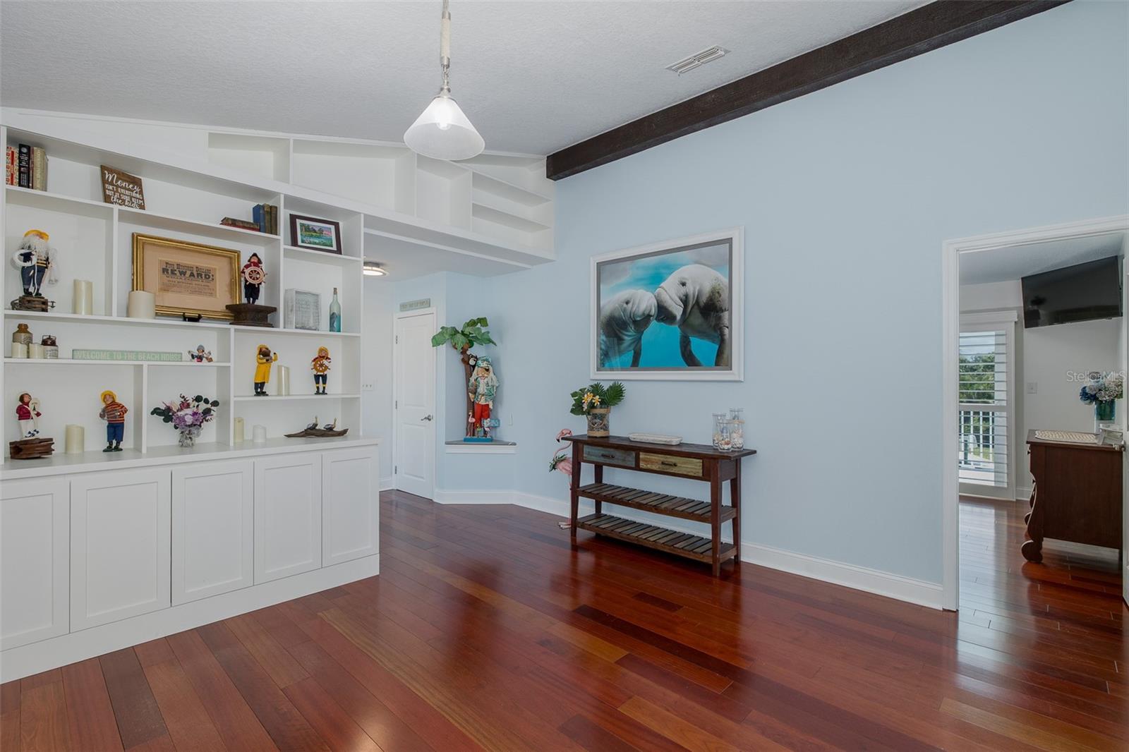 Image 16 of 58 For 5040 Waterside Drive