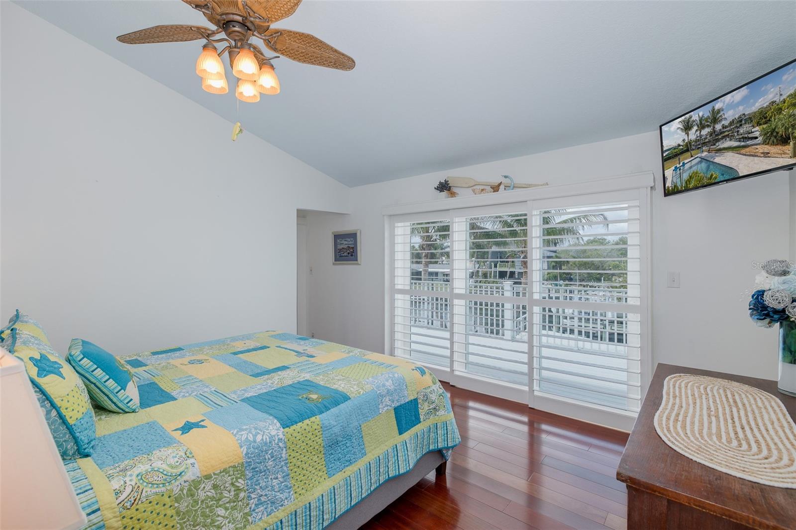Image 18 of 58 For 5040 Waterside Drive