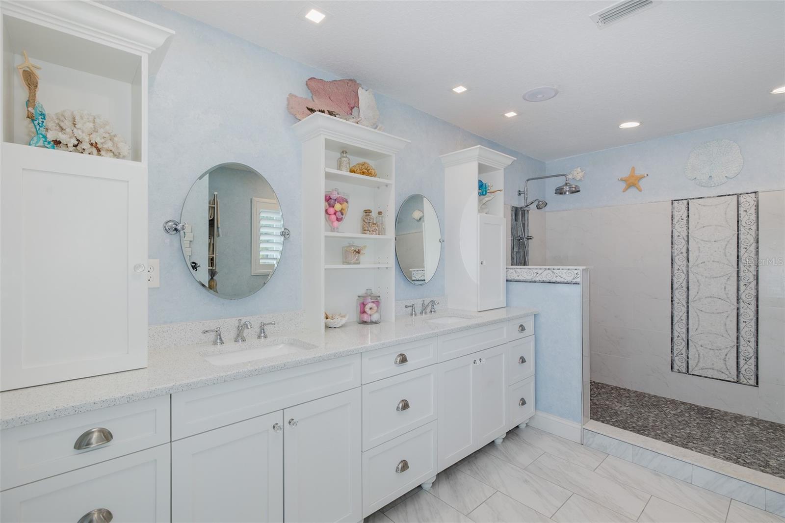 Image 22 of 58 For 5040 Waterside Drive