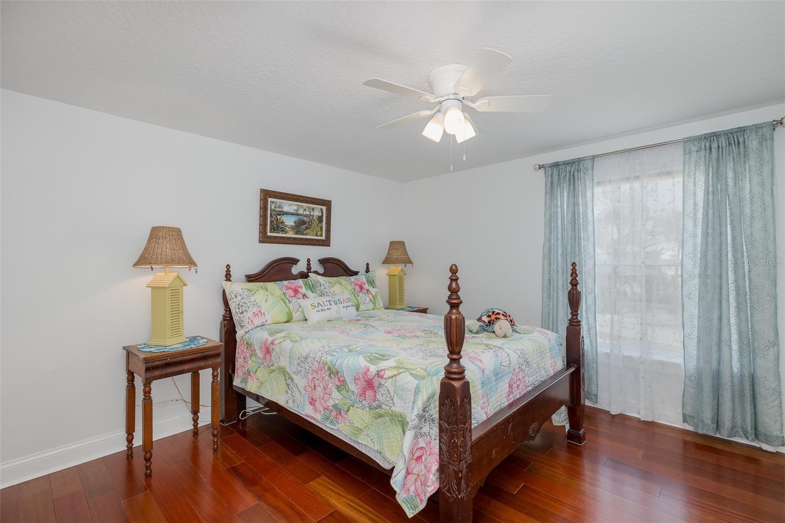 Image 26 of 58 For 5040 Waterside Drive