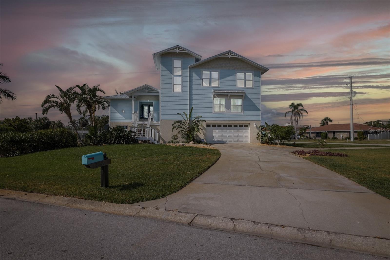Image 3 of 58 For 5040 Waterside Drive