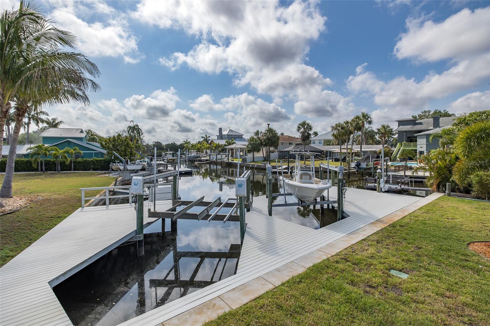 Image 47 of 58 For 5040 Waterside Drive
