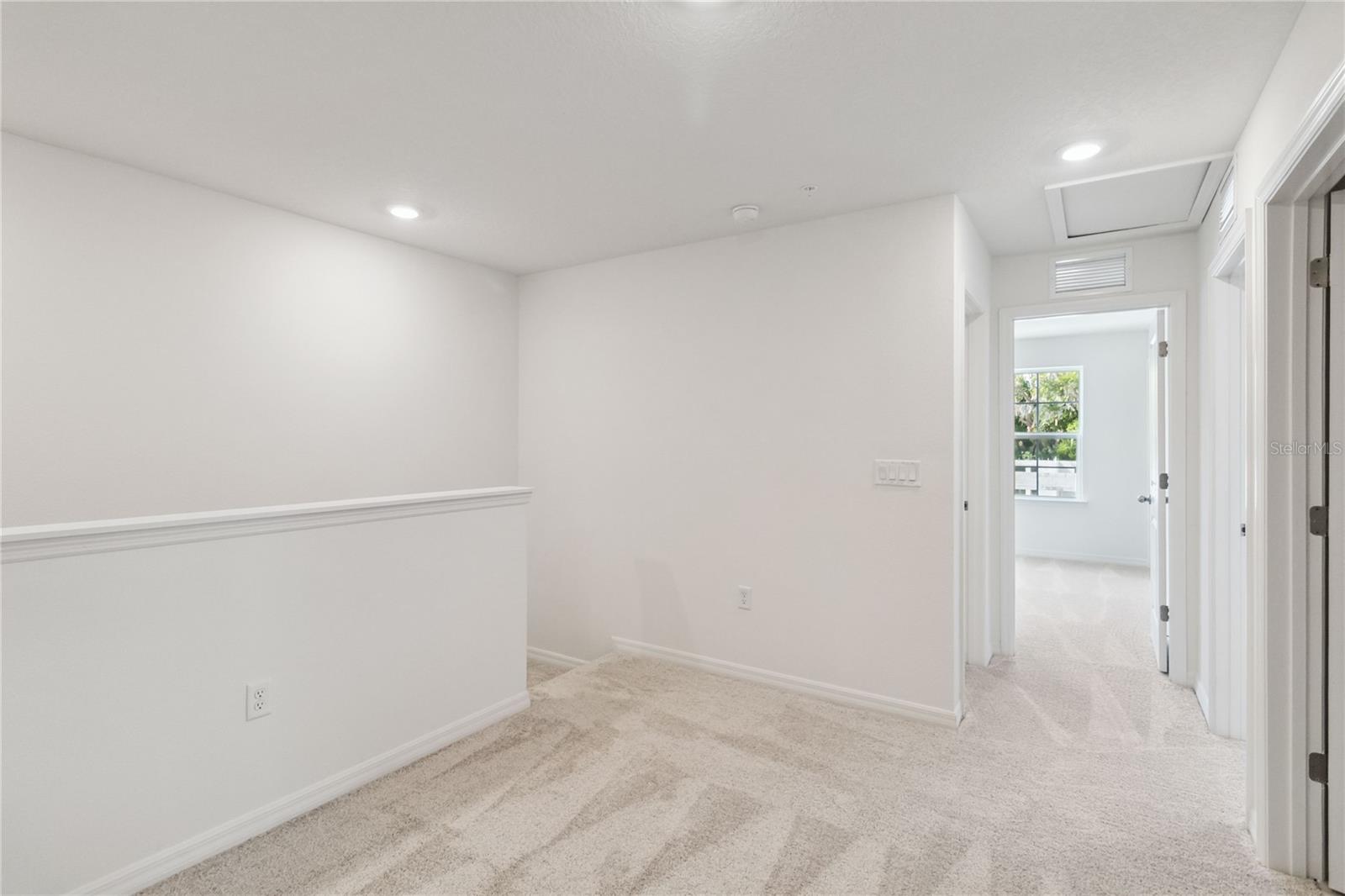 Image 17 of 23 For 5240 Luisa Court