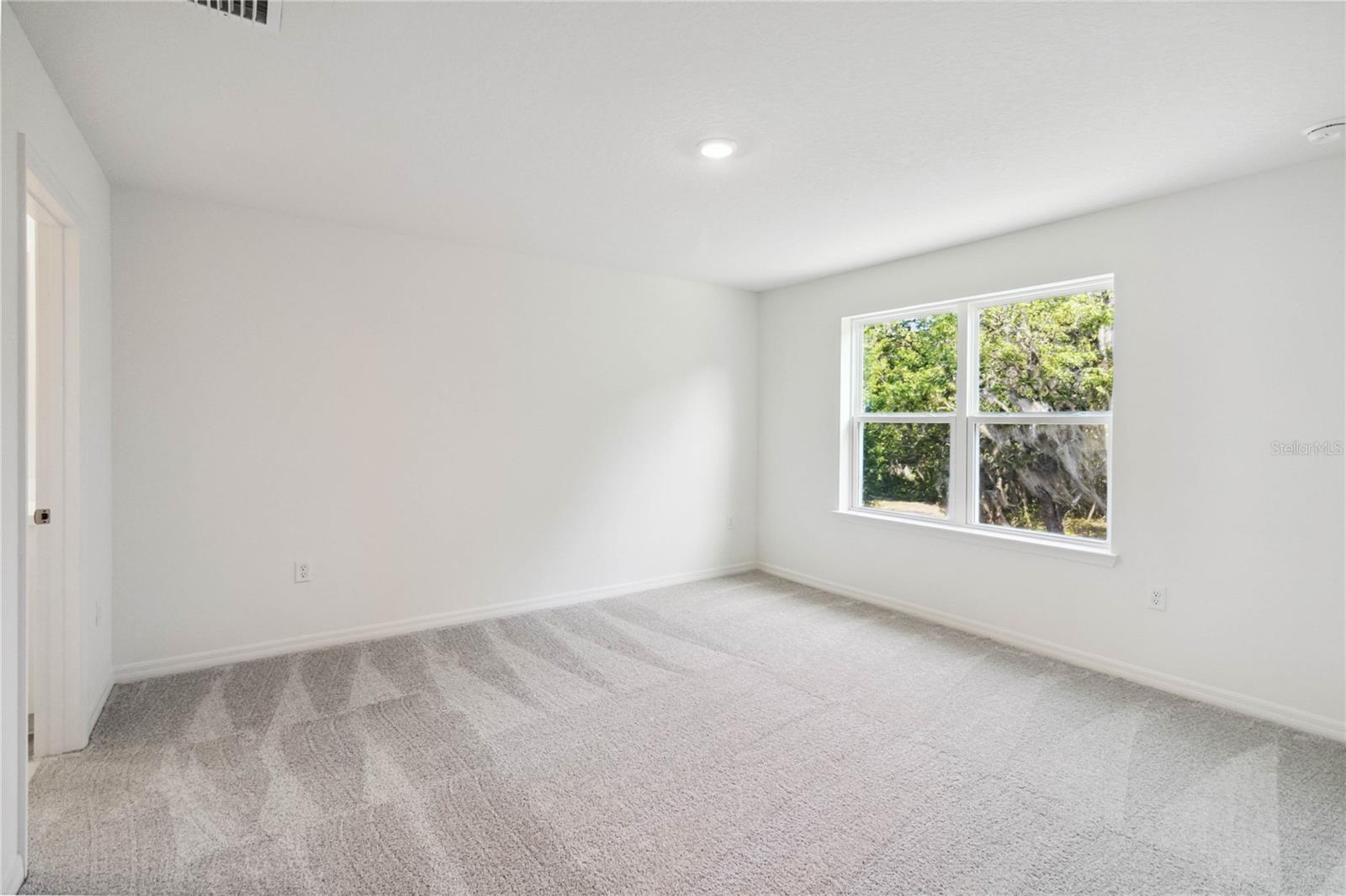 Image 19 of 23 For 5240 Luisa Court