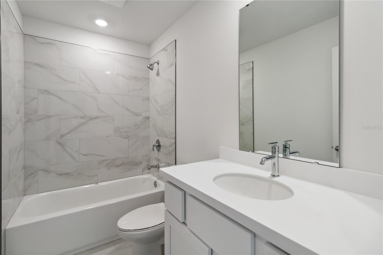 Image 29 of 31 For 5240 Luisa Court
