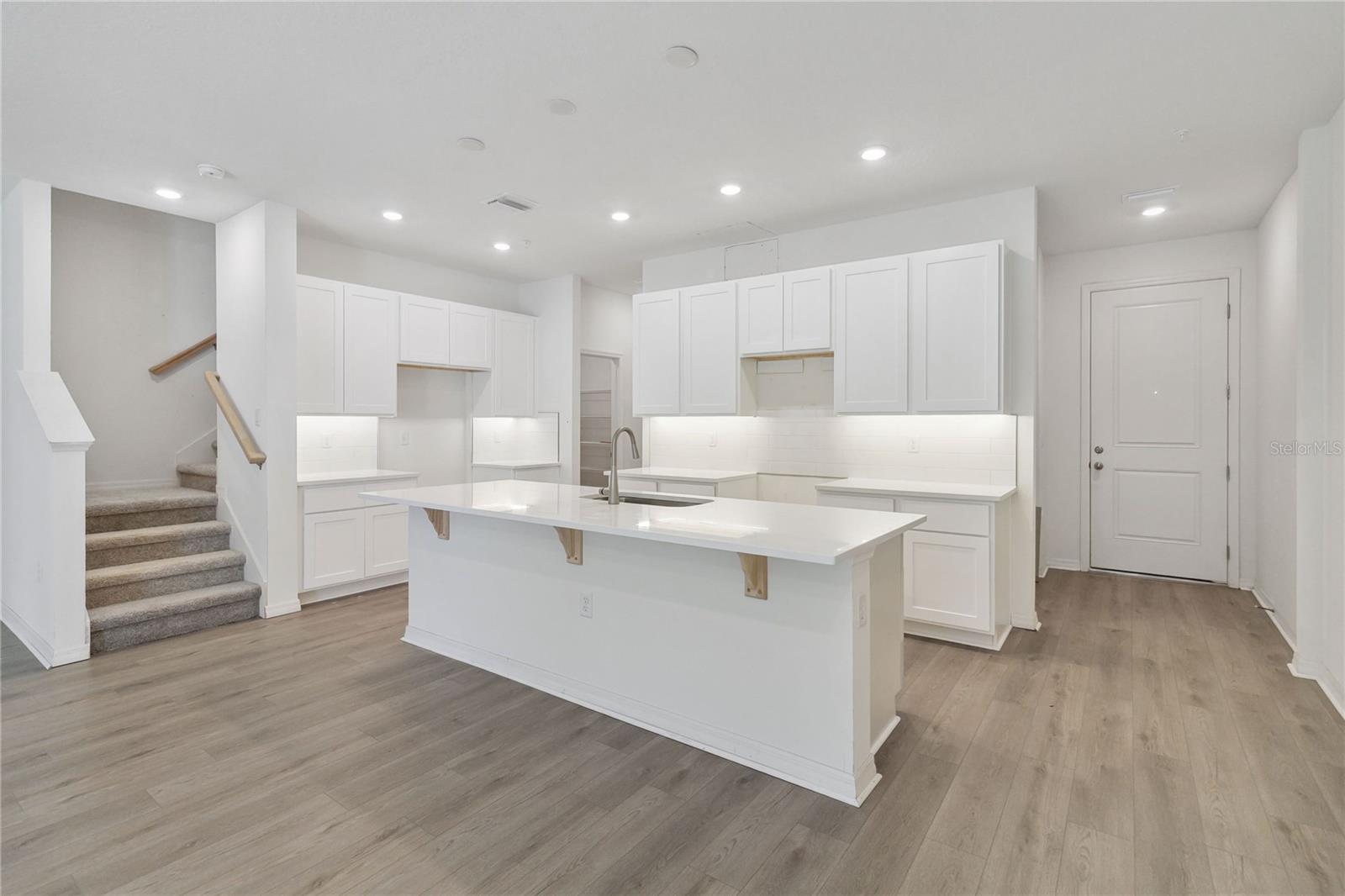 Image 34 of 41 For 5240 Luisa Court