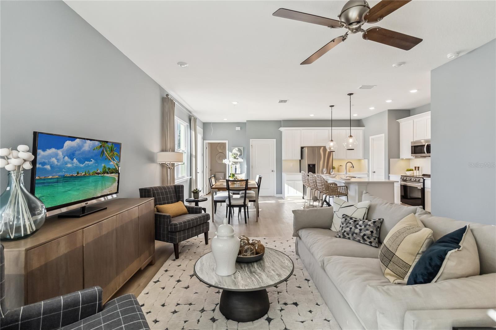 Image 3 of 28 For 5269 Luisa Court