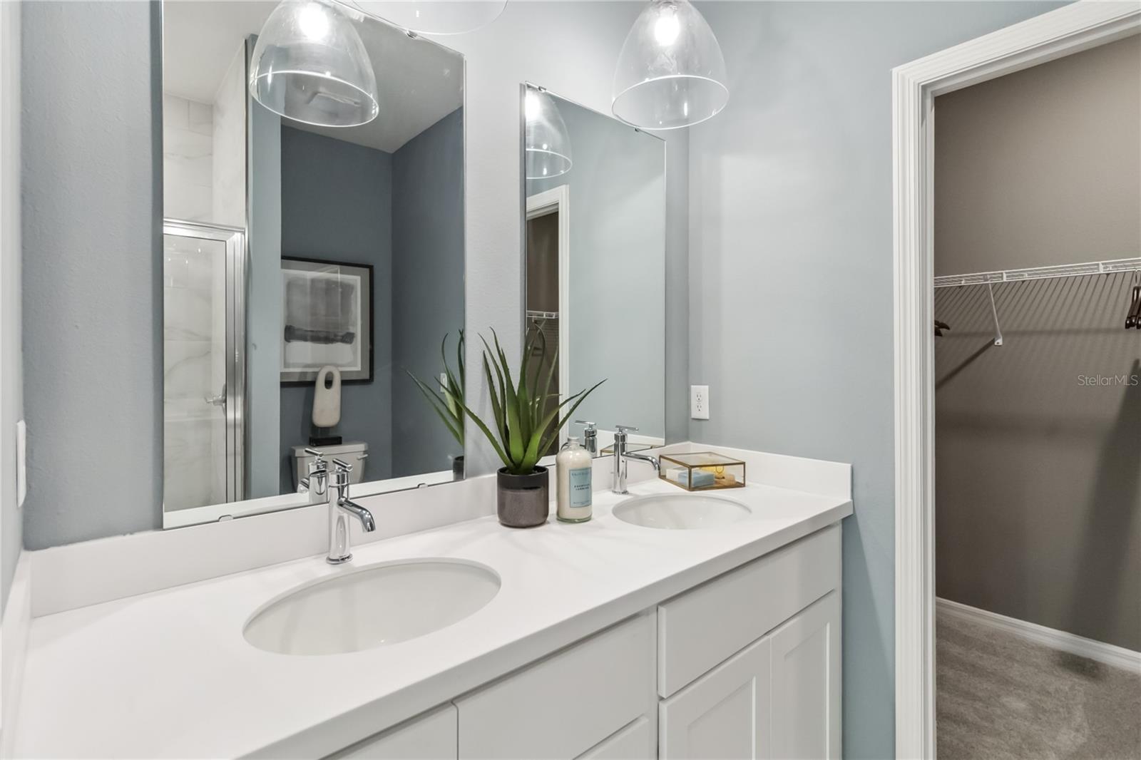 Image 9 of 28 For 5269 Luisa Court