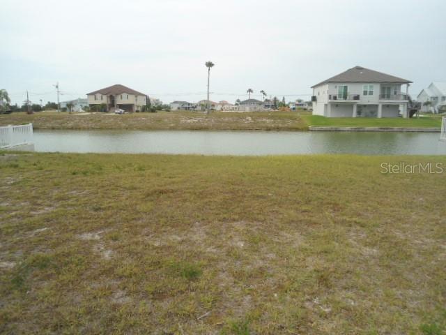 Image 2 of 4 For 3415 Triggerfish Drive
