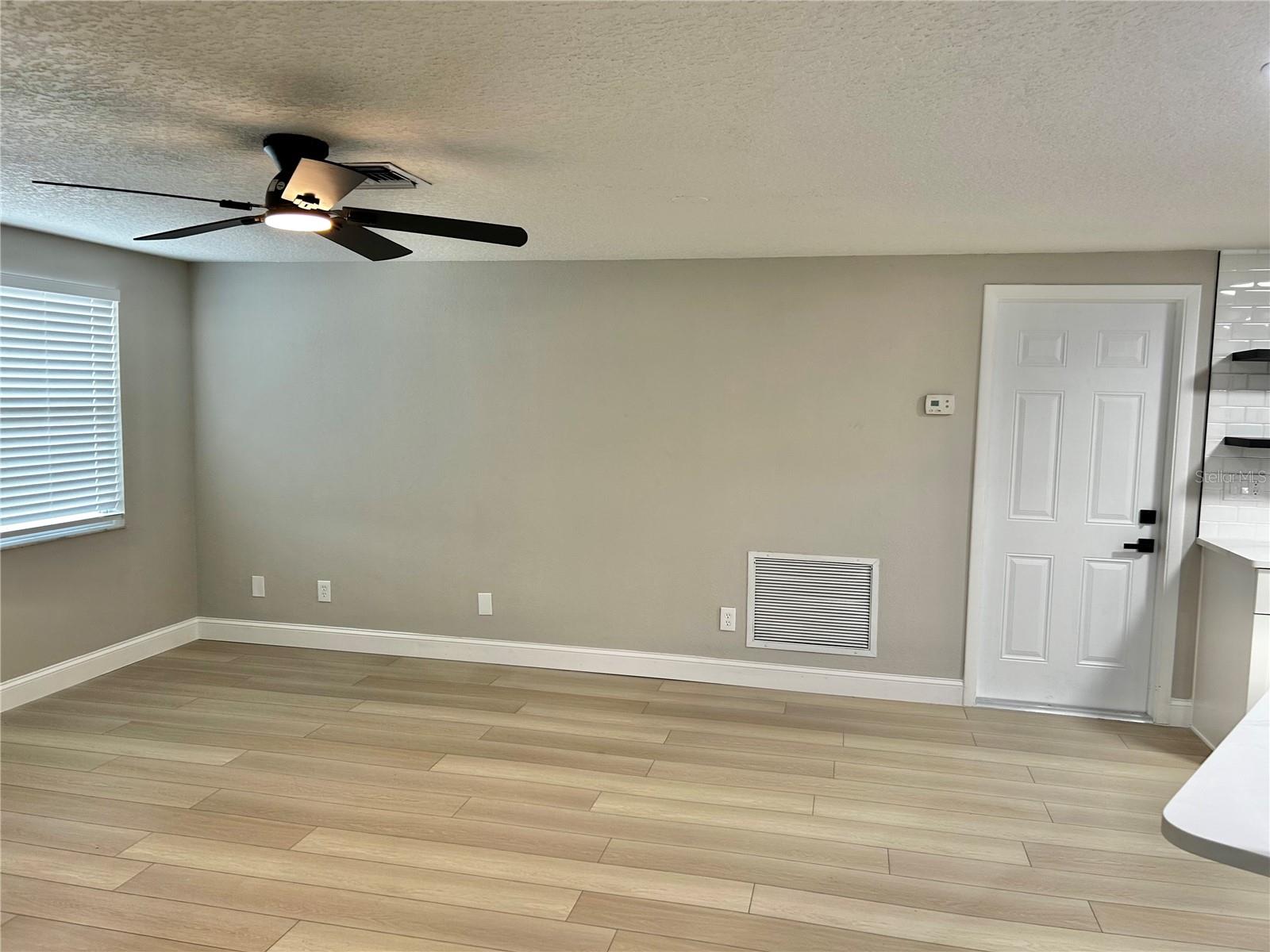 Image 17 of 52 For 9034 Cochise Lane