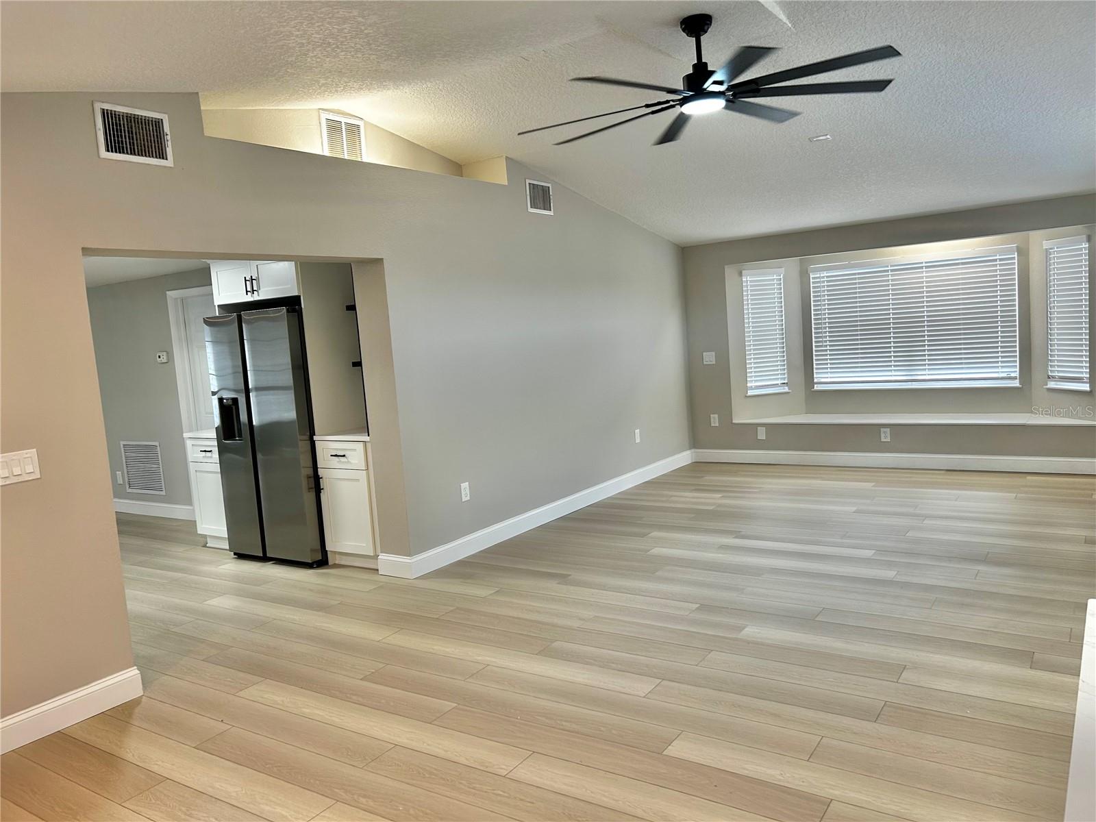 Image 20 of 52 For 9034 Cochise Lane