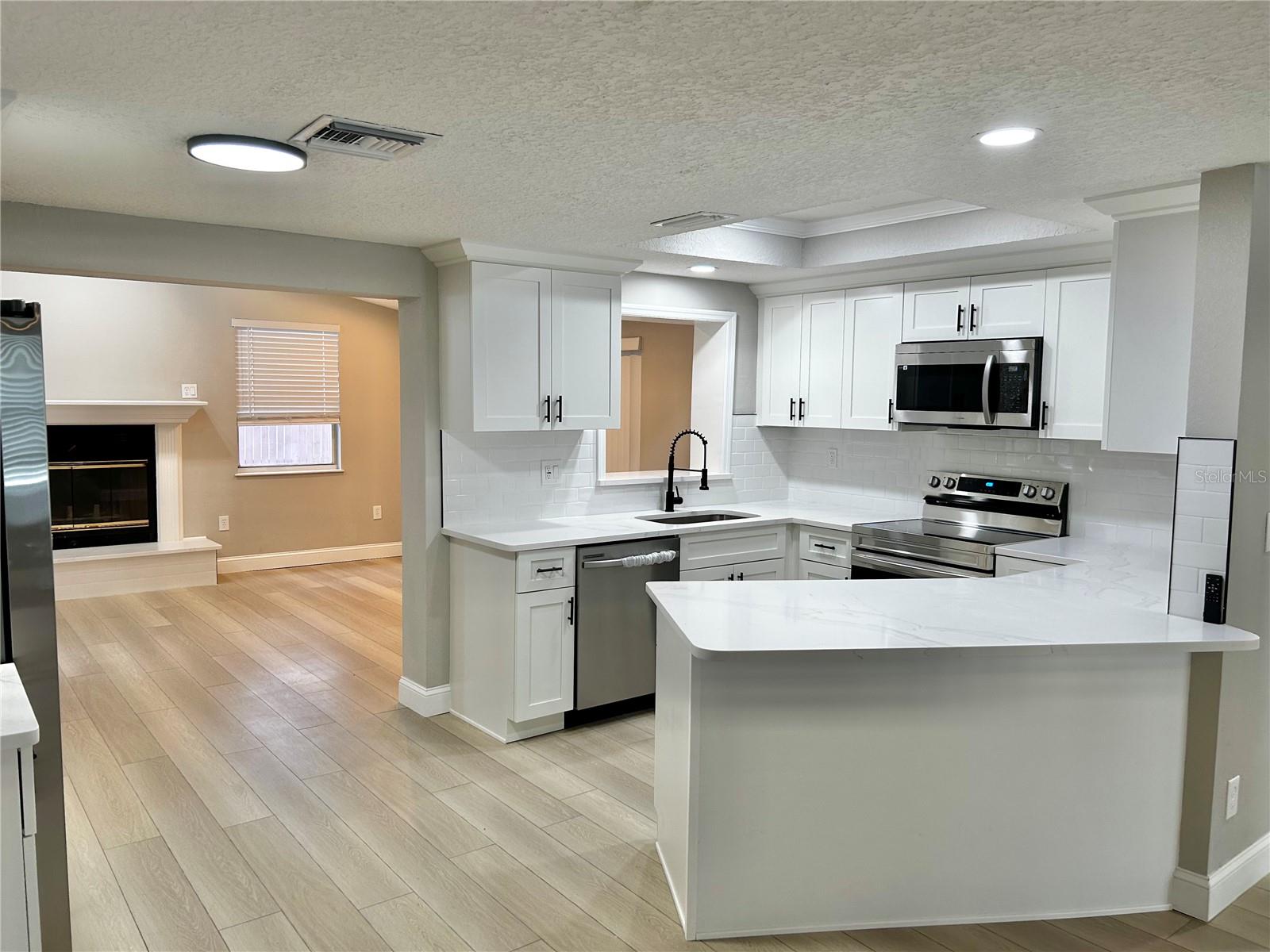 Image 6 of 52 For 9034 Cochise Lane