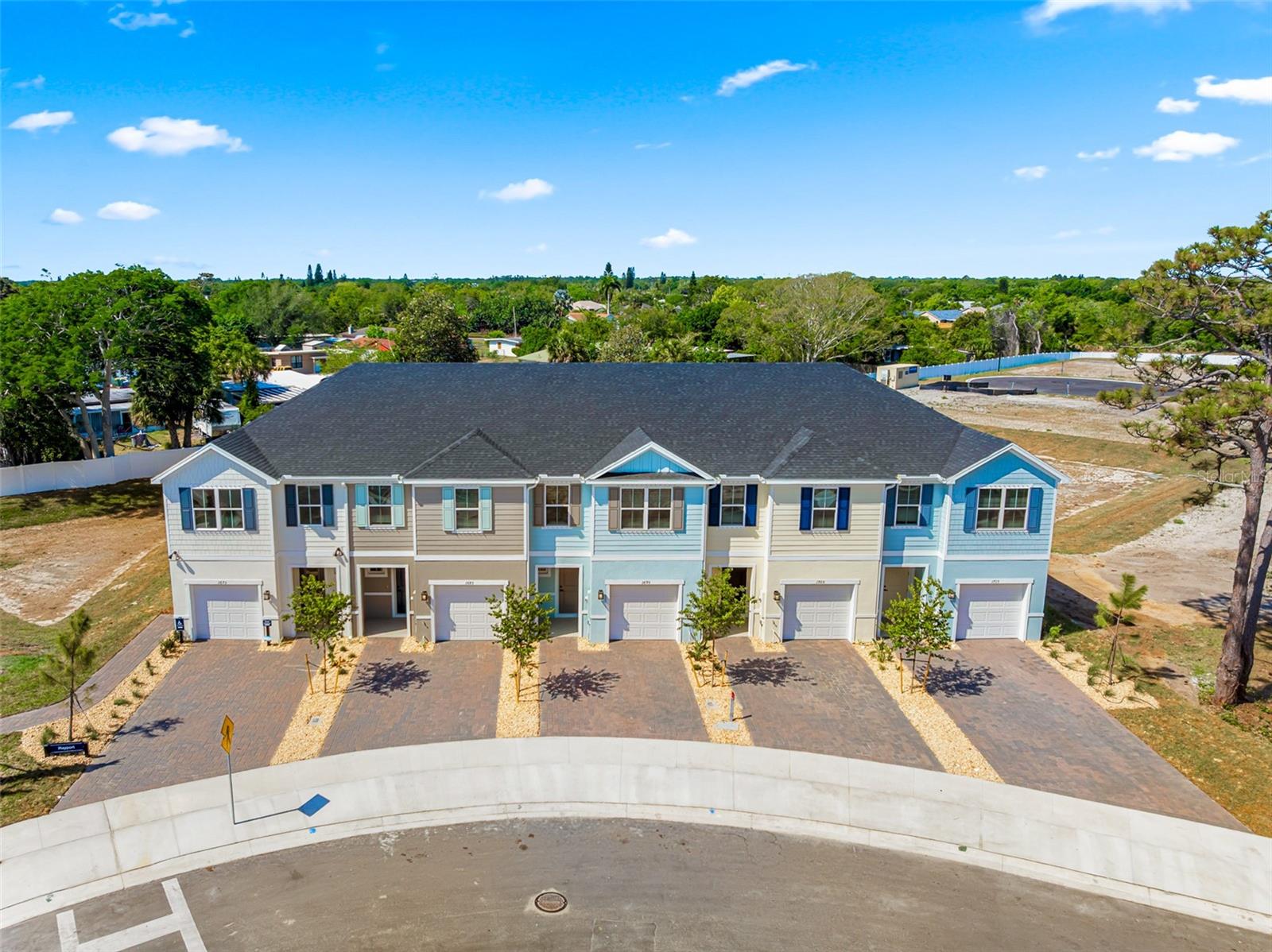 Image 3 of 11 For 1695 Kendall Pointe Place