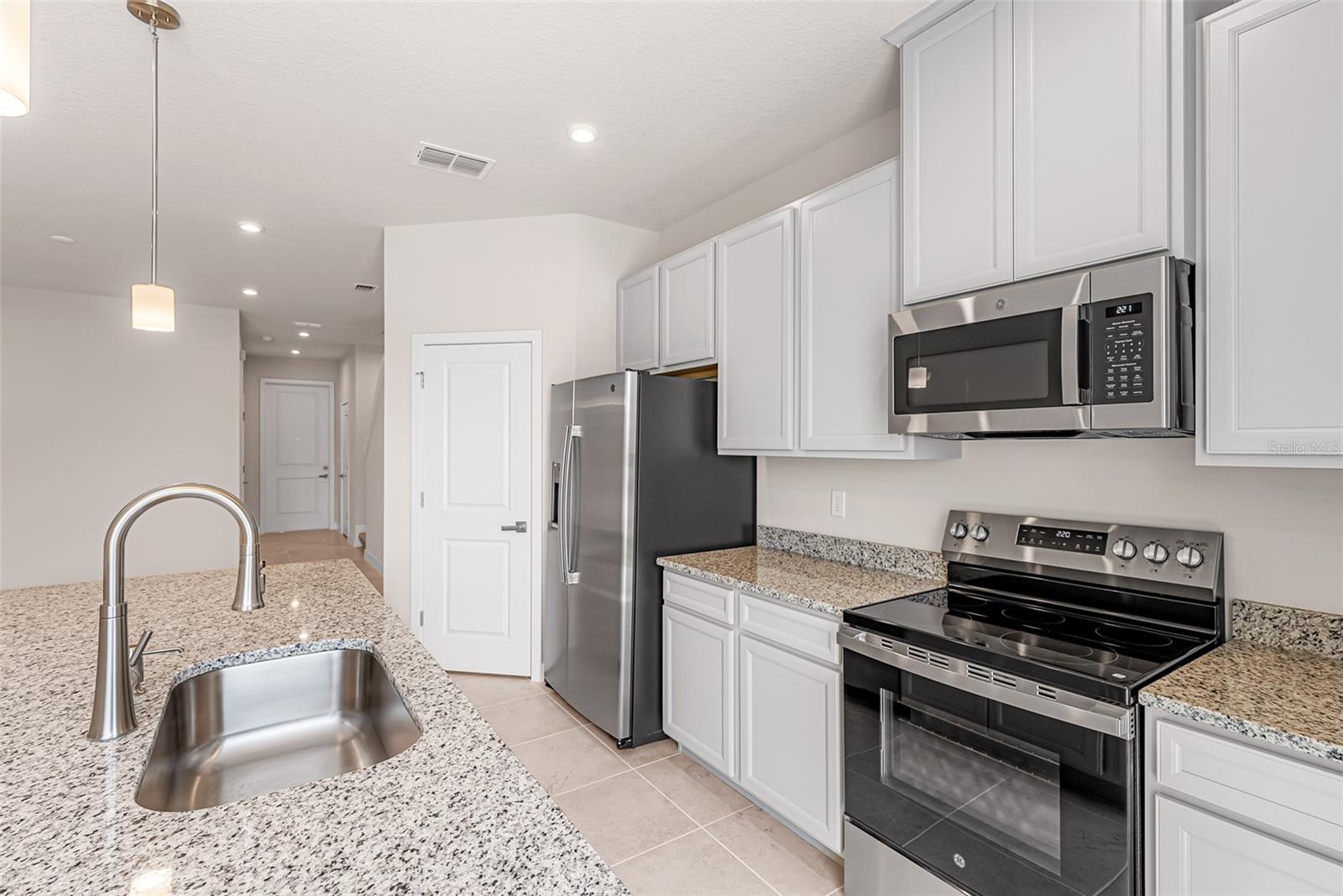 Image 6 of 11 For 1695 Kendall Pointe Place