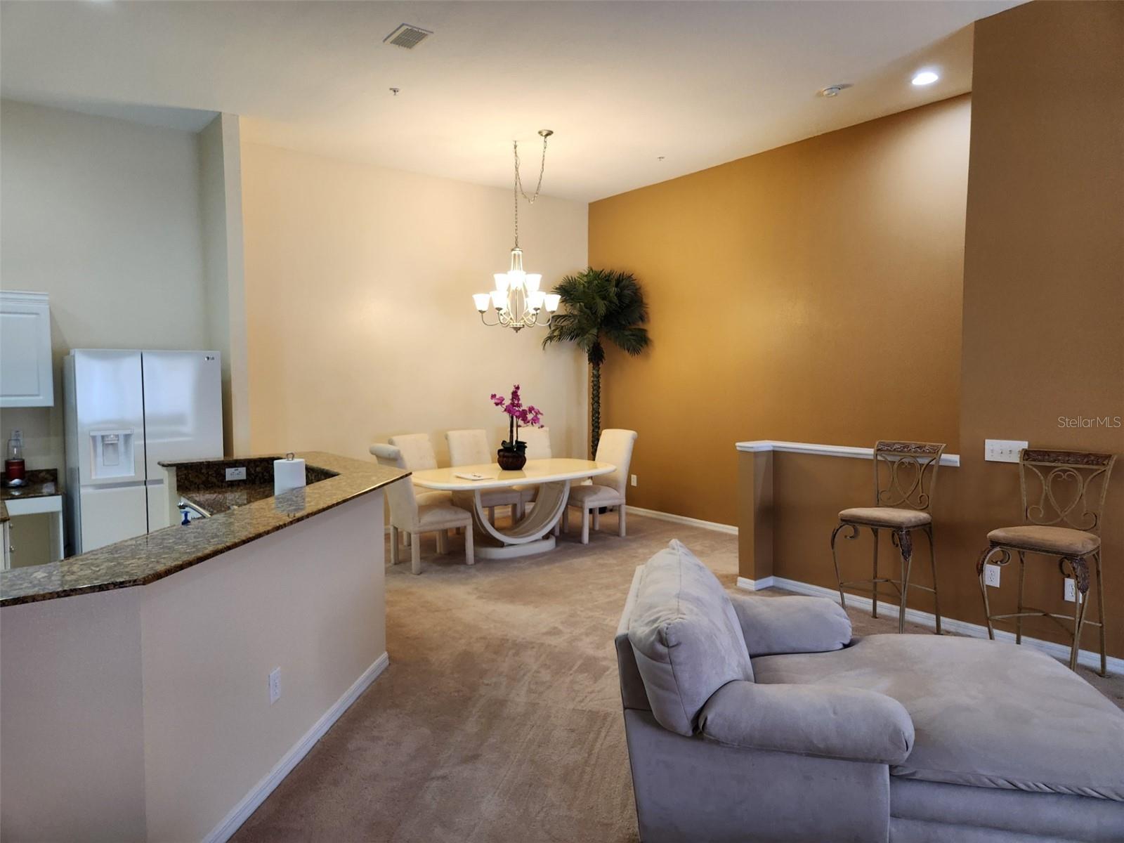 Image 4 of 26 For 21008 Sunpoint Way 204