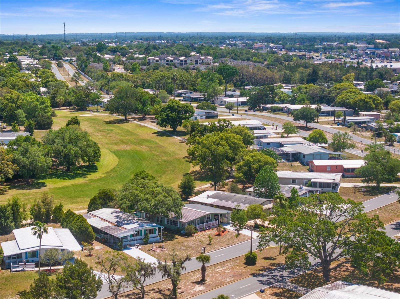 Listing photo id 40 for 7392 Highpoint Boulevard