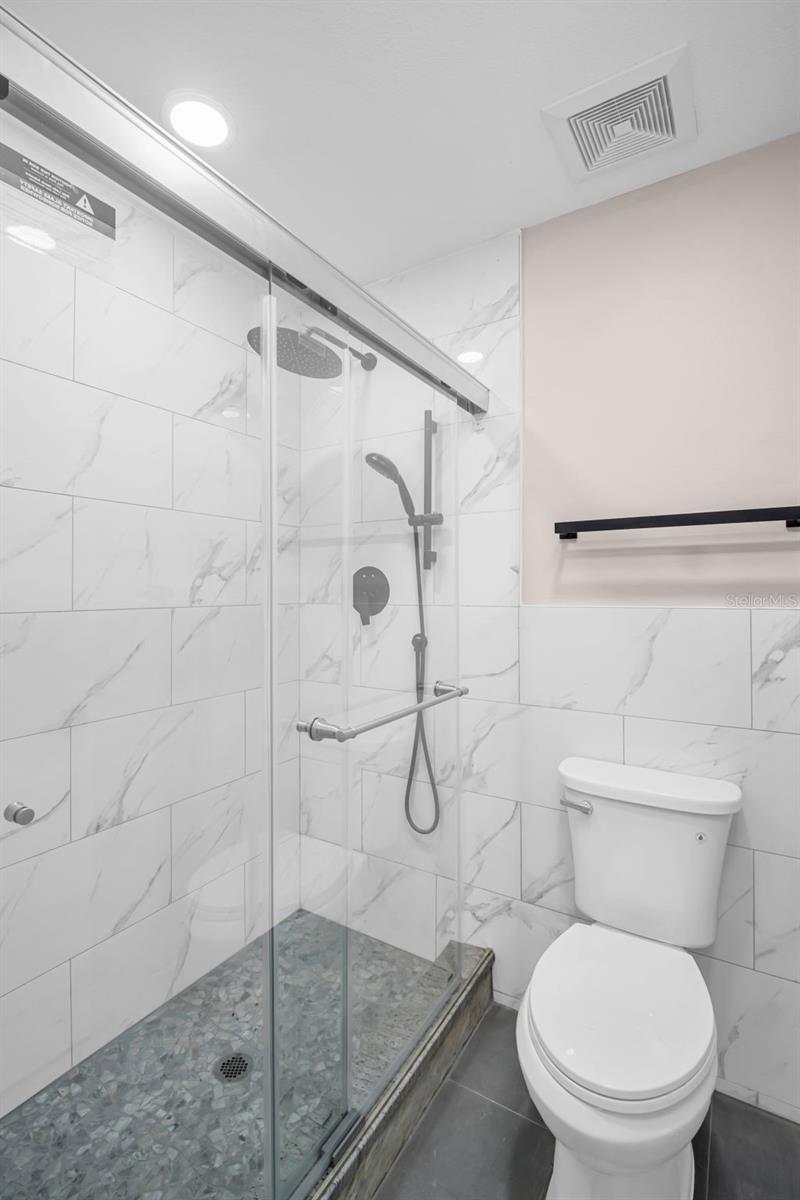 Image 14 of 54 For 2660 Orangewood Court