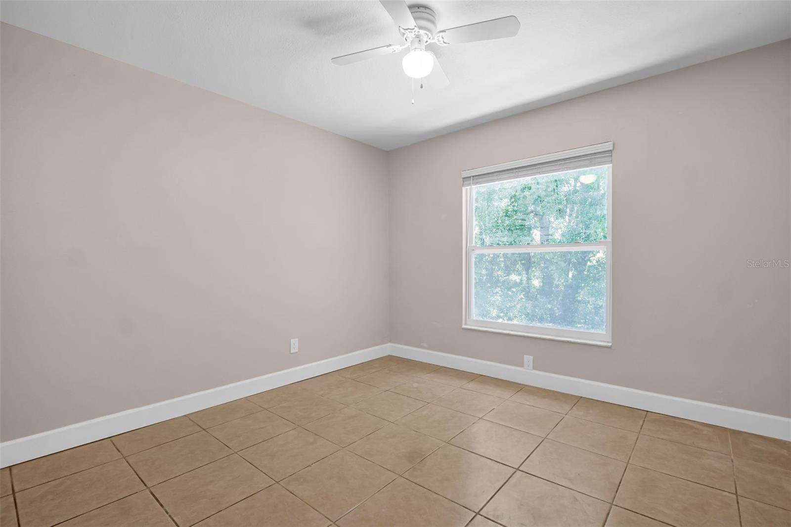 Image 22 of 54 For 2660 Orangewood Court