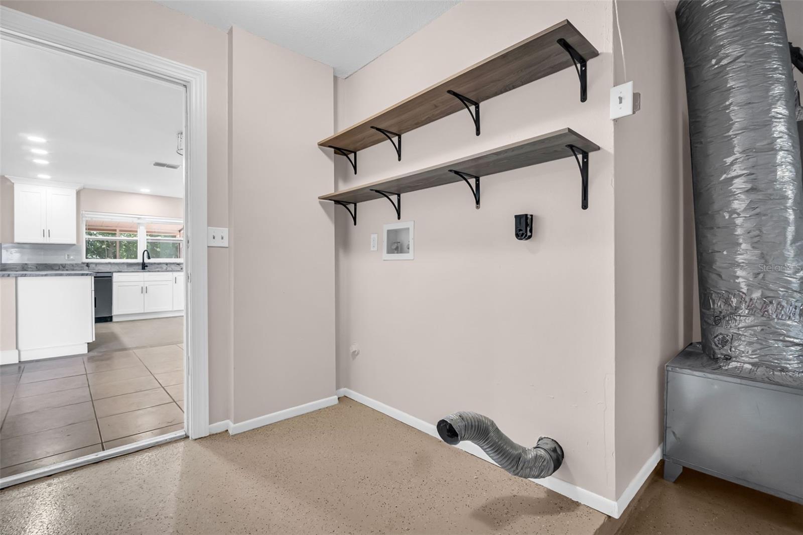 Image 36 of 54 For 2660 Orangewood Court
