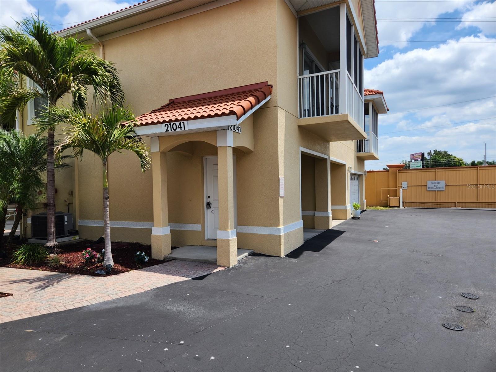 Details for 21041 Sunpoint Way 202, LUTZ, FL 33558