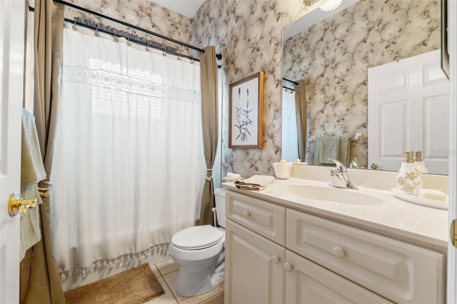 Image 19 of 70 For 9245 Grand Cypress Drive