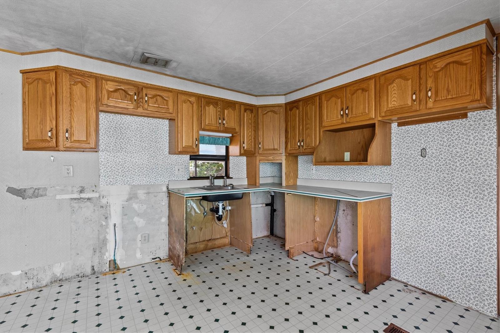 Image 22 of 42 For 5266 Palisade Drive