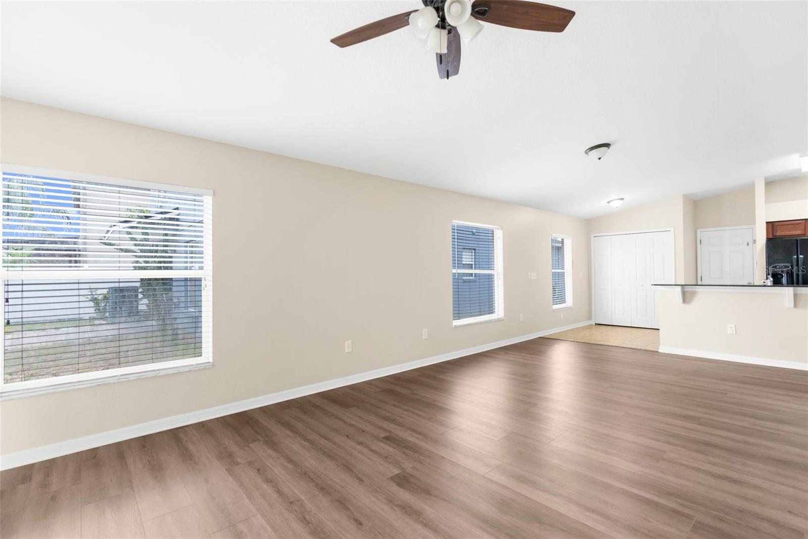 Image 12 of 33 For 3410 Thistledown Lane