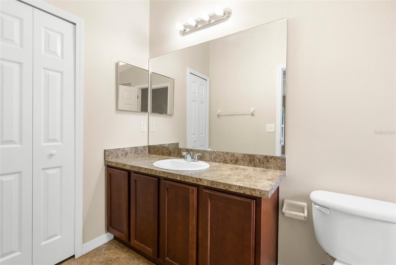 Image 19 of 33 For 3410 Thistledown Lane