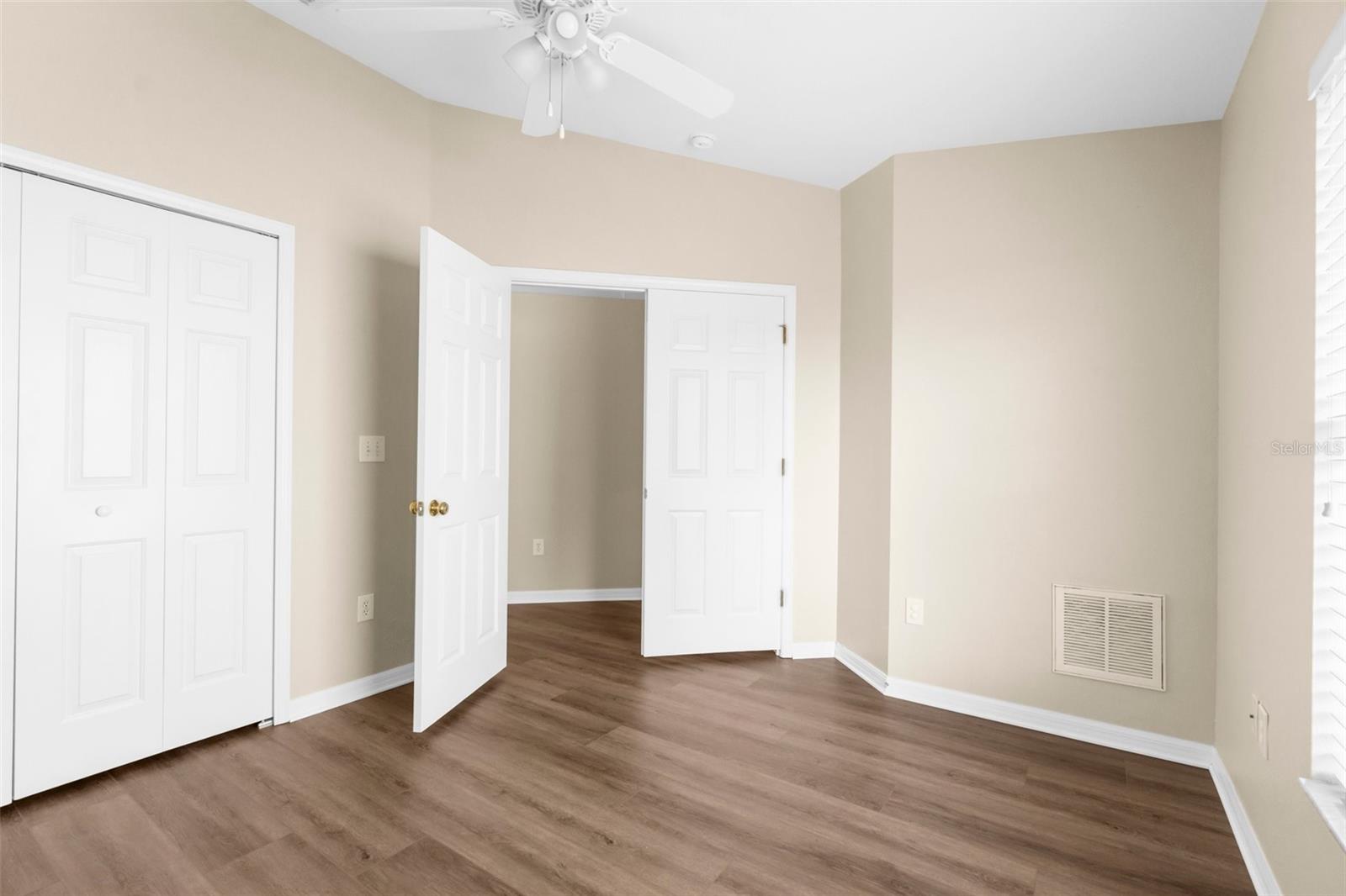 Image 21 of 33 For 3410 Thistledown Lane