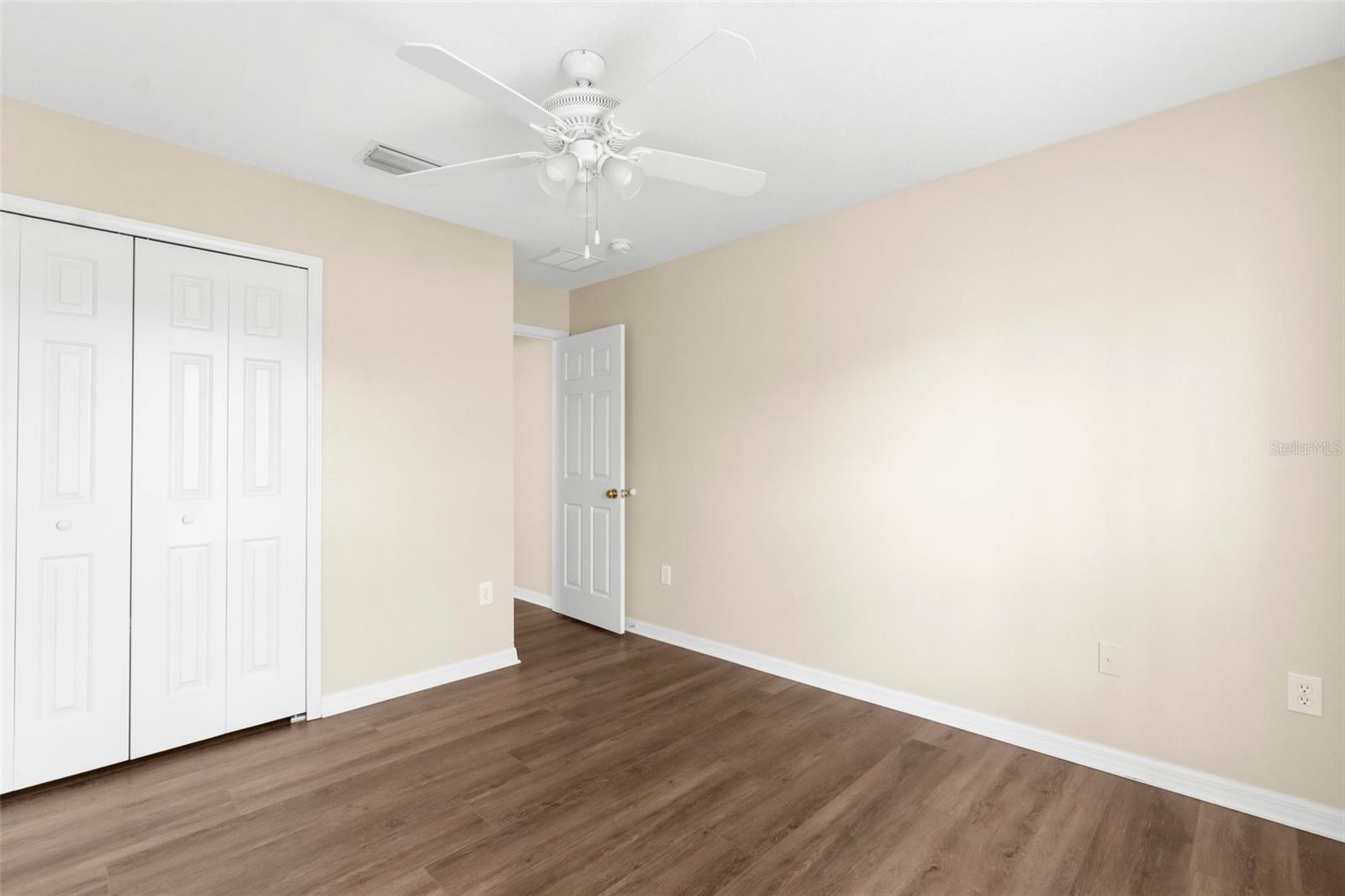 Image 24 of 33 For 3410 Thistledown Lane
