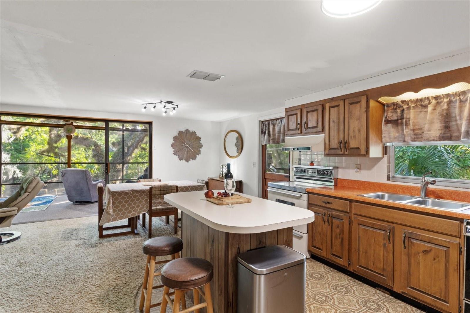 Image 10 of 58 For 6373 River Road
