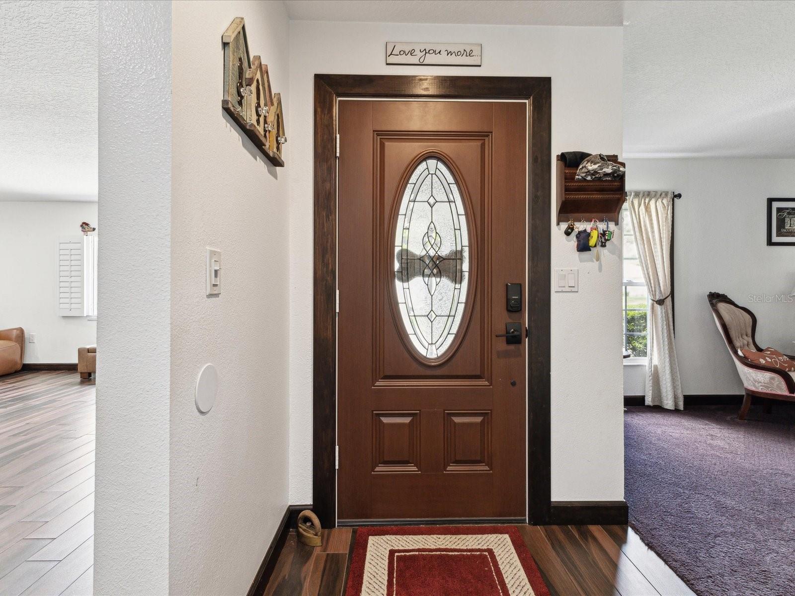 Listing photo id 8 for 13052 Drysdale Street