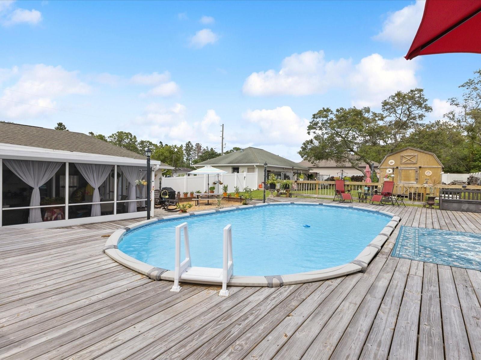 Listing photo id 45 for 13052 Drysdale Street