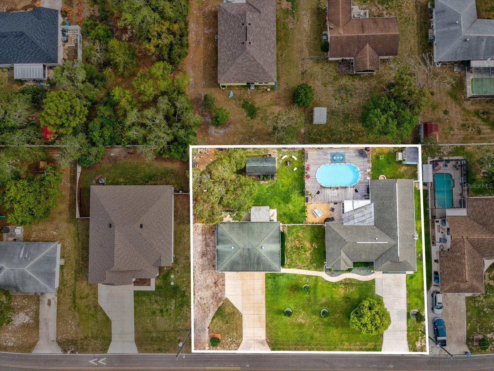 Listing photo id 56 for 13052 Drysdale Street